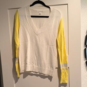 Treasure & Bond lightweight V-Neck Sweater - and Yellow